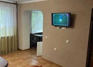 Сдача в аренду 2-ком. квартиры, 75 м2, Крым, Солнечная улица, 10