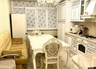 Сдается в аренду 2-ком. квартира, 70 м2, Дагестан, улица Ленина, 59А