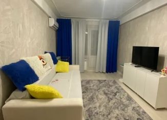 Сдача в аренду 2-ком. квартиры, 33 м2, Махачкала, улица Каримова, 8