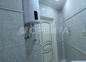 Продажа 2-ком. квартиры, 79 м2, Тюмень, Центральный округ, Солнечный проезд, 3