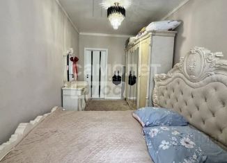 Продается двухкомнатная квартира, 54 м2, Дагестан, площадь Свободы, 7