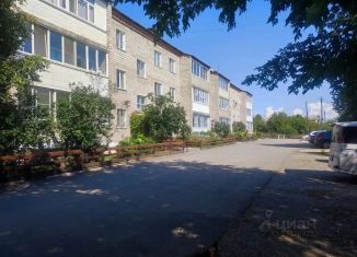 Двухкомнатная квартира на продажу, 50.1 м2, поселок городского типа Шушенское, 5-й микрорайон, 18