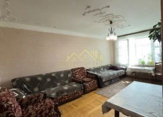 Продам трехкомнатную квартиру, 70 м2, Владикавказ, проспект Доватора, 43к1