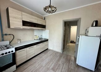 Сдам трехкомнатную квартиру, 78 м2, Белгородская область, улица Щорса, 47
