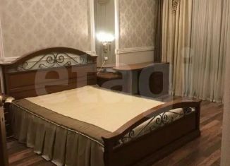 Продается 4-комнатная квартира, 132.2 м2, Вологодская область, улица Левичева, 30А