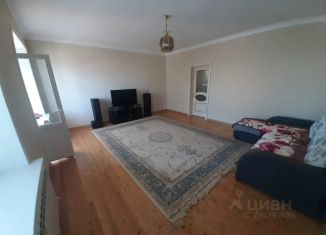 Сдаю в аренду 2-комнатную квартиру, 80 м2, Дагестан, улица Сурмача, 1