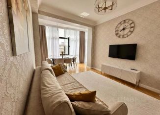 Сдаю 1-ком. квартиру, 61 м2, Дагестан, проспект Акулиничева, 6