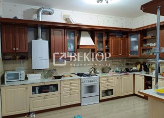 Продажа 5-ком. квартиры, 280 м2, Костромская область, проспект Текстильщиков, 3Б