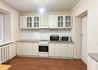 Продам трехкомнатную квартиру, 68 м2, Иркутская область, улица Безбокова, 7