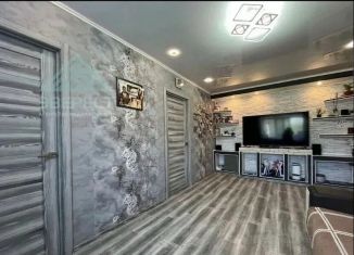 Продается трехкомнатная квартира, 61.5 м2, Абакан, улица Маршала Жукова, 90