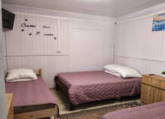 Сдается в аренду комната, 34 м2, поселок Хужир, Народная улица, 18