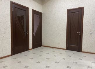 Трехкомнатная квартира на продажу, 101 м2, Избербаш, улица имени Р. Зорге, 31А