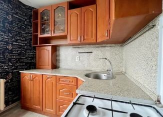 Продажа четырехкомнатной квартиры, 82.9 м2, Псковская область, микрорайон Строитель, 13