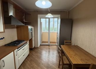 Продажа 3-ком. квартиры, 81 м2, Калужская область, улица Труда, 4к2