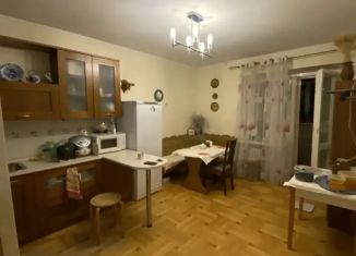 Продается четырехкомнатная квартира, 103 м2, Старый Оскол, микрорайон Восточный, 48