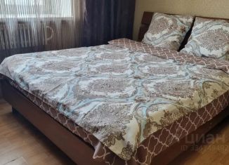Аренда двухкомнатной квартиры, 70 м2, Белгород, улица Челюскинцев, 17В