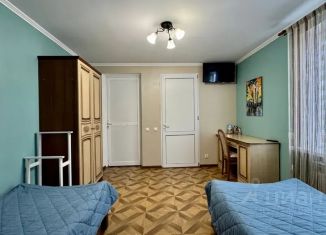 Сдаю комнату, 16 м2, Ставропольский край, проспект Победы, 51