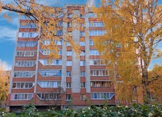 Продается 3-комнатная квартира, 61.9 м2, Удмуртия, улица Энгельса, 18