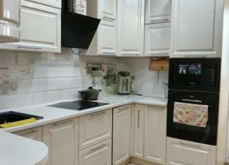 Продается четырехкомнатная квартира, 99.1 м2, Энгельс, Степная улица, 61