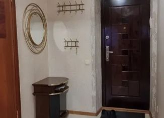 Сдаю 1-ком. квартиру, 36 м2, Курская область, улица Карла Либкнехта, 2