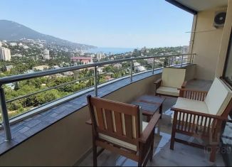 Сдается 2-комнатная квартира, 85 м2, Крым, улица Блюхера, 19