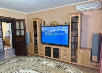 Продаю 3-ком. квартиру, 64 м2, Ростовская область, улица Карла Маркса, 44