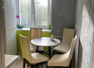 Сдам в аренду 2-комнатную квартиру, 45 м2, Волгоград, улица Таращанцев, 4