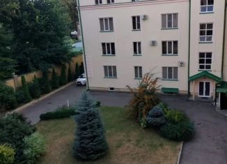 Продаю трехкомнатную квартиру, 305 м2, Ставропольский край, улица Семашко, 9А