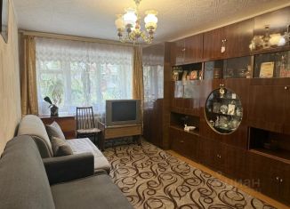 Трехкомнатная квартира на продажу, 58 м2, Струнино, микрорайон Дубки, 12