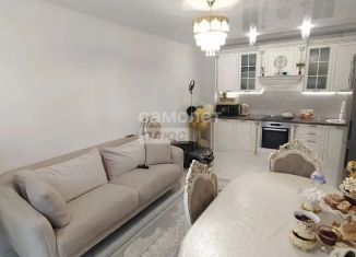 Продаю 2-ком. квартиру, 55.2 м2, Удмуртия, улица Оружейников, 3/2