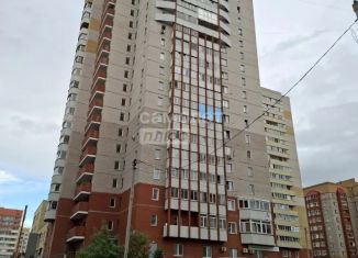 Продается трехкомнатная квартира, 67.3 м2, Кировская область, улица Ленина, 191
