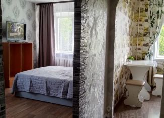 Сдам в аренду 1-ком. квартиру, 30 м2, Курган, улица Карбышева, 38