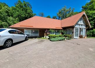 Сдаю в аренду дом, 320 м2, Калининградская область