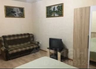 Сдается в аренду 1-ком. квартира, 35 м2, Крым, улица Спендиарова, 7