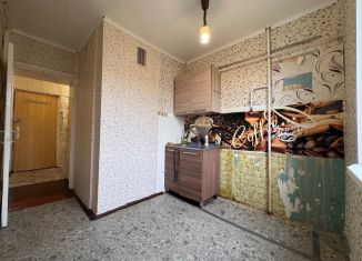 Продается 1-комнатная квартира, 31 м2, Смоленск, улица Багратиона, 13