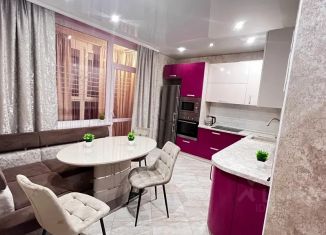 2-комнатная квартира в аренду, 64 м2, Белгород, улица Щорса, 8Мк2