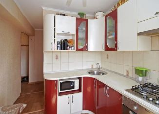 Продаю 3-ком. квартиру, 54.4 м2, Омск, улица Багратиона, 1