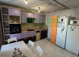 Продается 3-ком. квартира, 61 м2, Брянская область, улица Брянского Фронта, 20