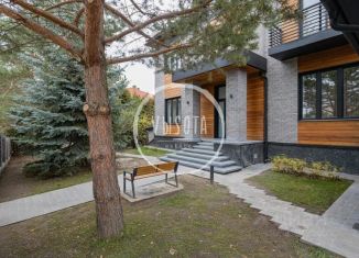Продажа коттеджа, 600 м2, деревня Глухово