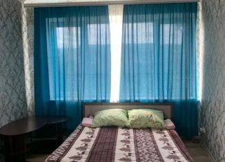 Сдается двухкомнатная квартира, 50 м2, Крым, улица Кокорина, 14