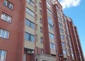 Продается 2-комнатная квартира, 61.9 м2, Омская область, проспект Комарова, 14