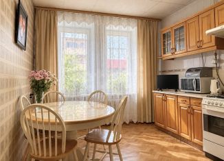Продам 4-ком. квартиру, 203.6 м2, Тамбовская область, улица Августа Бебеля, 26