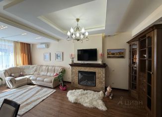 Продажа 2-ком. квартиры, 92 м2, Ставропольский край, улица Кирова, 33
