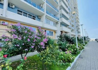 Продажа 2-ком. квартиры, 66 м2, Сочи, улица Одоевского, 87