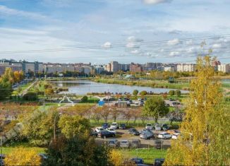 Продажа комнаты, 495.8 м2, Санкт-Петербург, улица Маршала Новикова, 17, метро Комендантский проспект