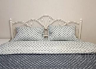 Сдаю 2-ком. квартиру, 50 м2, Орловская область, улица Бурова, 26