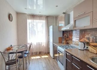 2-ком. квартира в аренду, 50 м2, Крым, улица Васильева, 10