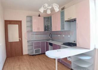 Продажа трехкомнатной квартиры, 73.5 м2, Астрахань, площадь Карла Маркса, 33к1