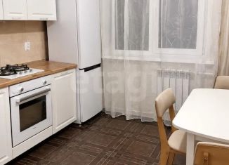 Продаю трехкомнатную квартиру, 63.3 м2, Смоленск, улица Рыленкова, 77