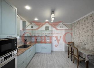 Продам 3-комнатную квартиру, 101 м2, Старый Оскол, микрорайон Степной, 14